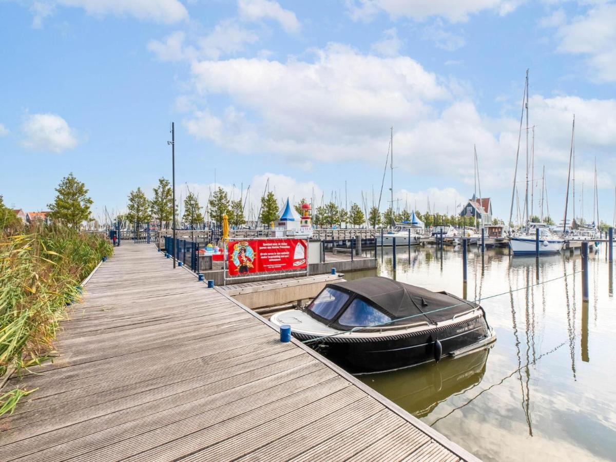 Comfortable Houseboat In Volendam Marina Exterior foto
